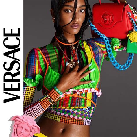 campana natale versace rrowslet|versace spring summer 2021 campaign.